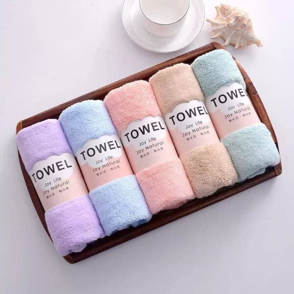 5 in 1  towel 


Very lovely texture..

Can be used as face towel, kitchen napkins, baby towel, gym towel, gift item..